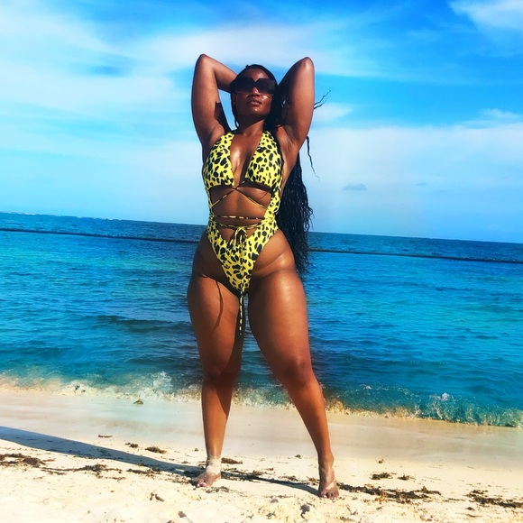 Sexy strappy one piece! ☀️🌴 - Picture 2 of 5